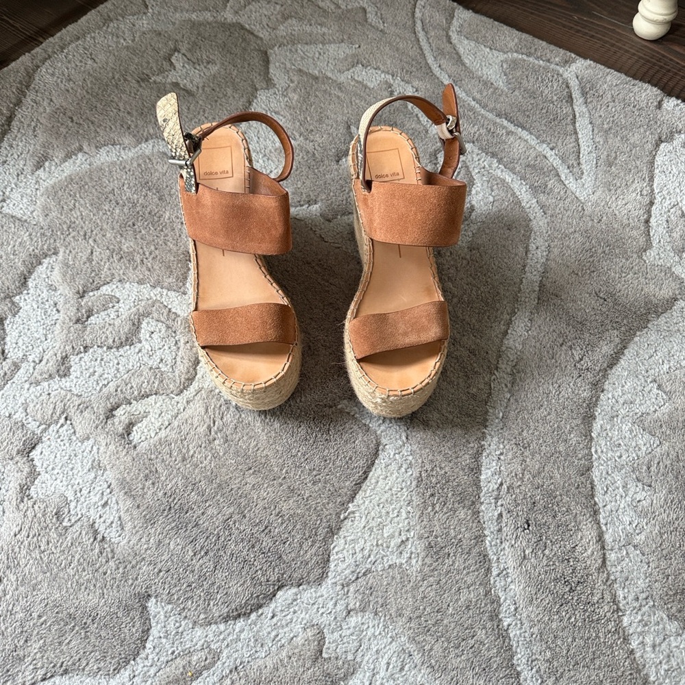 Dolce Vita Tan Wedge Sandals